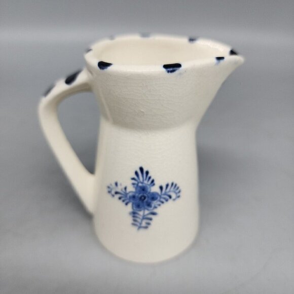 Creamer Mini Pitcher Blue White Windmill Porcelain Japan - Picture 3 of 7